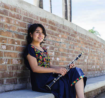 Jazmin Pascual, clarinet